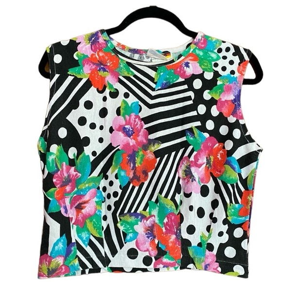 Vintage Tops - Vintage Sleeveless Crop Top